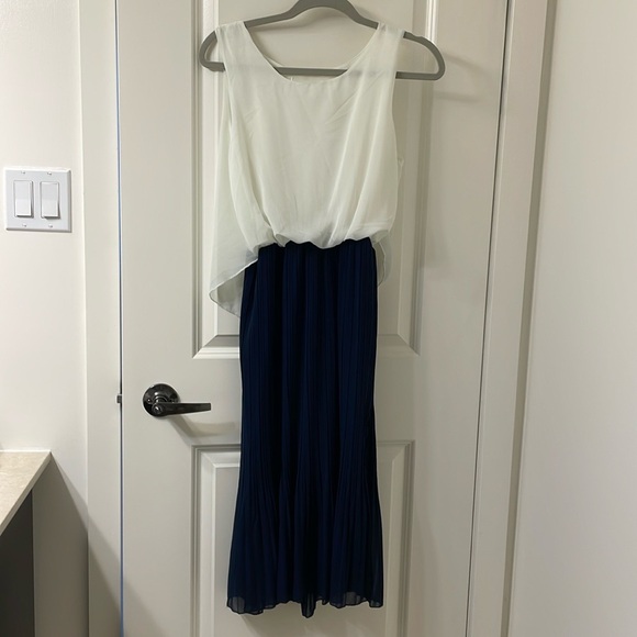 Cute summer dress - Picture 4 of 7